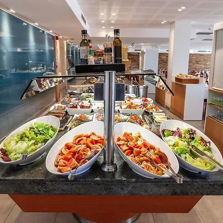 Montecarlo & Wellness מלון רוזס