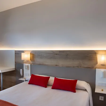 Отель Montecarlo & Wellness 4*