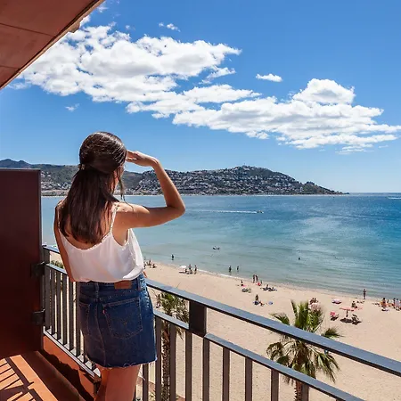 Montecarlo & Wellness Росас