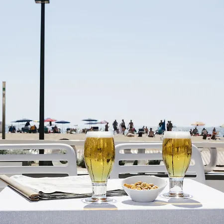 Montecarlo & Wellness Отель