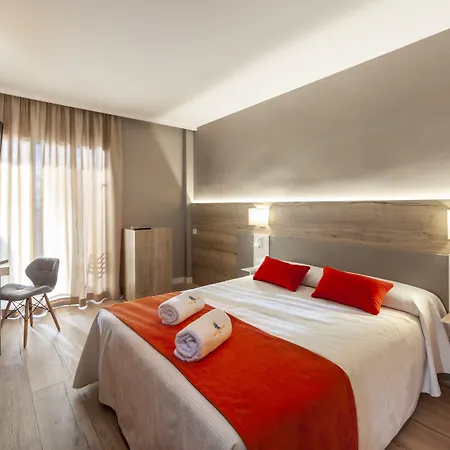 Montecarlo & Wellness 4* Росас