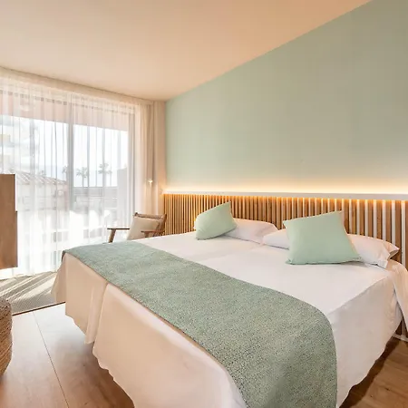 Montecarlo & Wellness 4* Росас