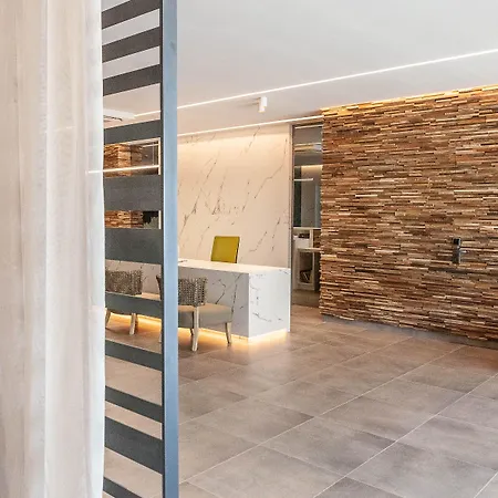 Montecarlo & Wellness Hotel