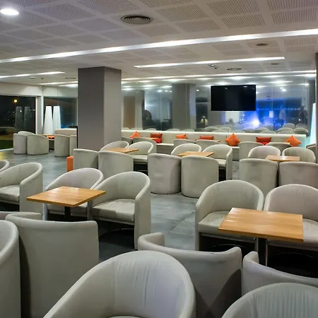 מלון Montecarlo & Wellness רוזס