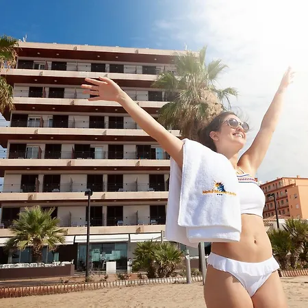 מלון Montecarlo & Wellness רוזס