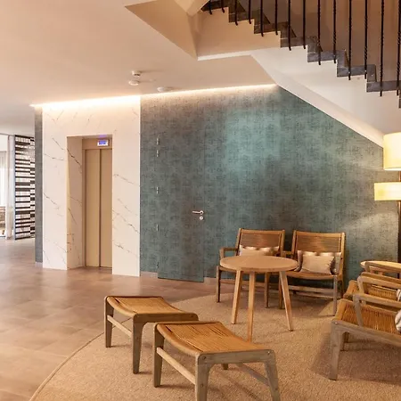 Отель Montecarlo & Wellness 4*